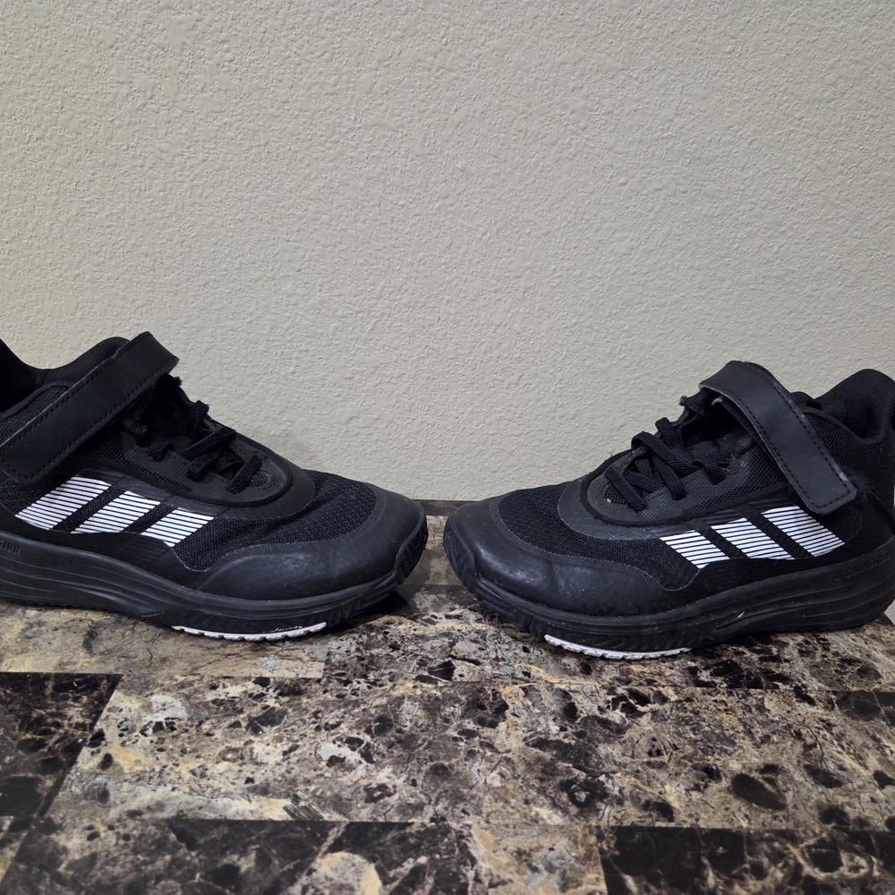 ADIDAS Kids' Own The Game 3.0 Sneaker. 